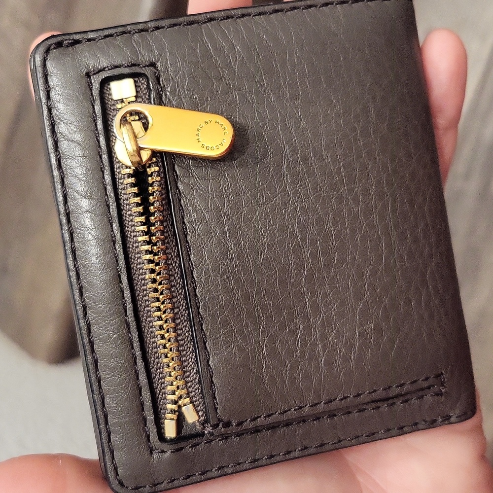 Marc Jacobs Wallet - image 3